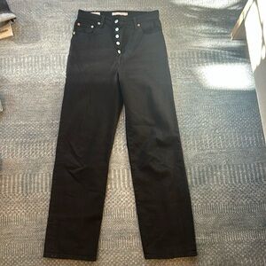 Levi’s jeans, rib cage straight ankle